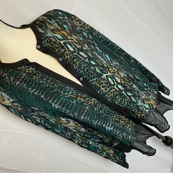 DKNYC Black and Green Snakeskin Print Sheer Hi Lo Blouse Size Medium - Picture 2 of 6